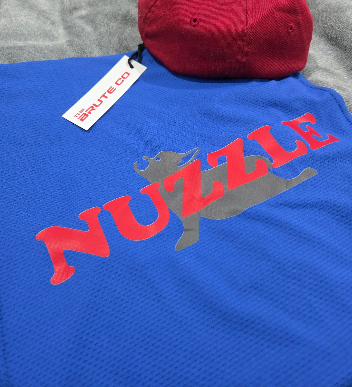 Nuzzle Cut-Off Sleeves Shirt