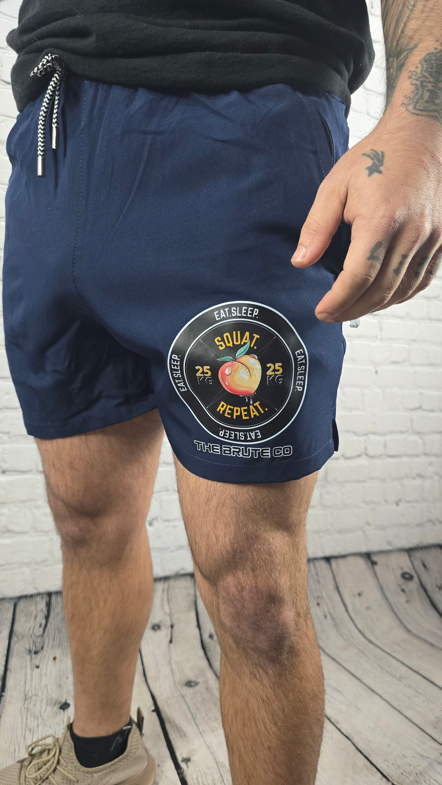 "SQUAT REPEAT PEACH" Shorts